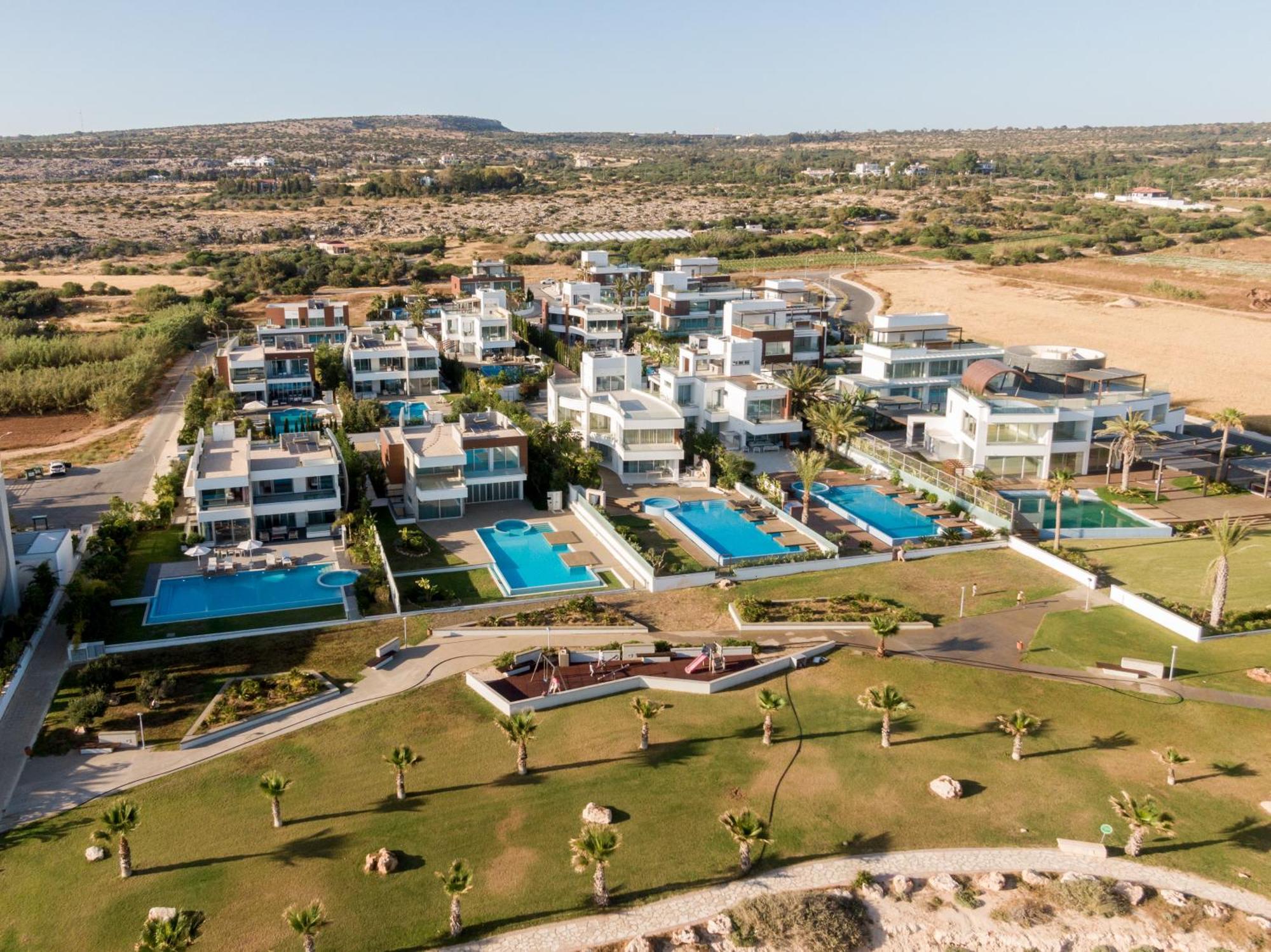 Vivo Mare Beachfornt Villas - Azure Ayia Napa Exterior photo